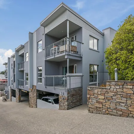 Edge Of Heaven Apartment